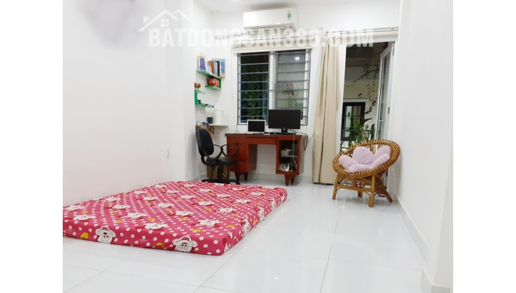 Chính chủ bán nhà 457/9 Điện Biên Phủ, P.3, Q3, nhà 2 mặt tiền hẻm